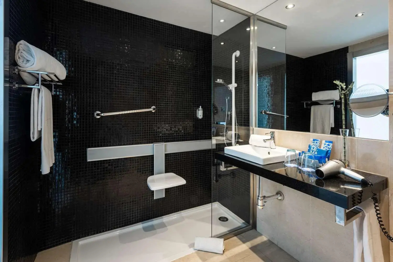 Hotel Cádiz Paseo del Mar Affiliated by Meliá