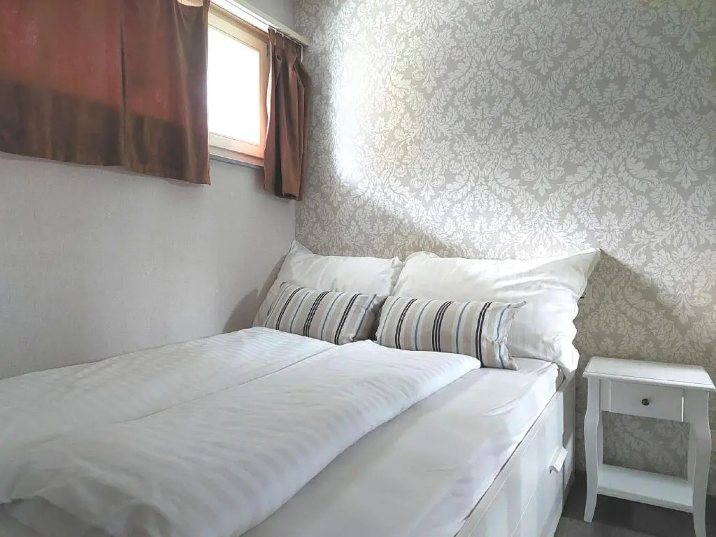 LAAX central holiday apartment with pool & sauna