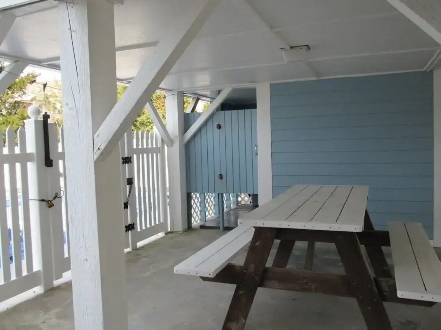 Pirate's Den 3 Bedroom Home by RedAwning