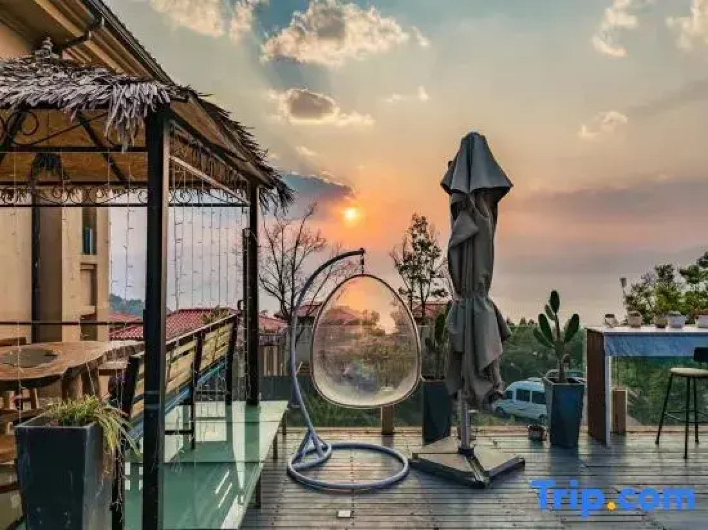 Lake of Fuxian Bicheng B&B (Chengjiang Sun Mountain Branch)