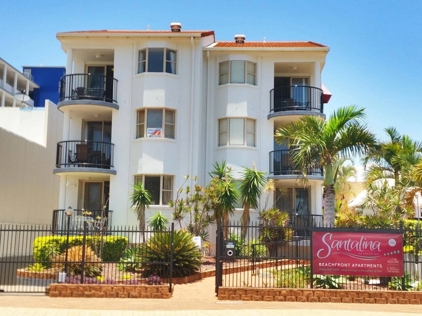 Santalina On Hervey Bay