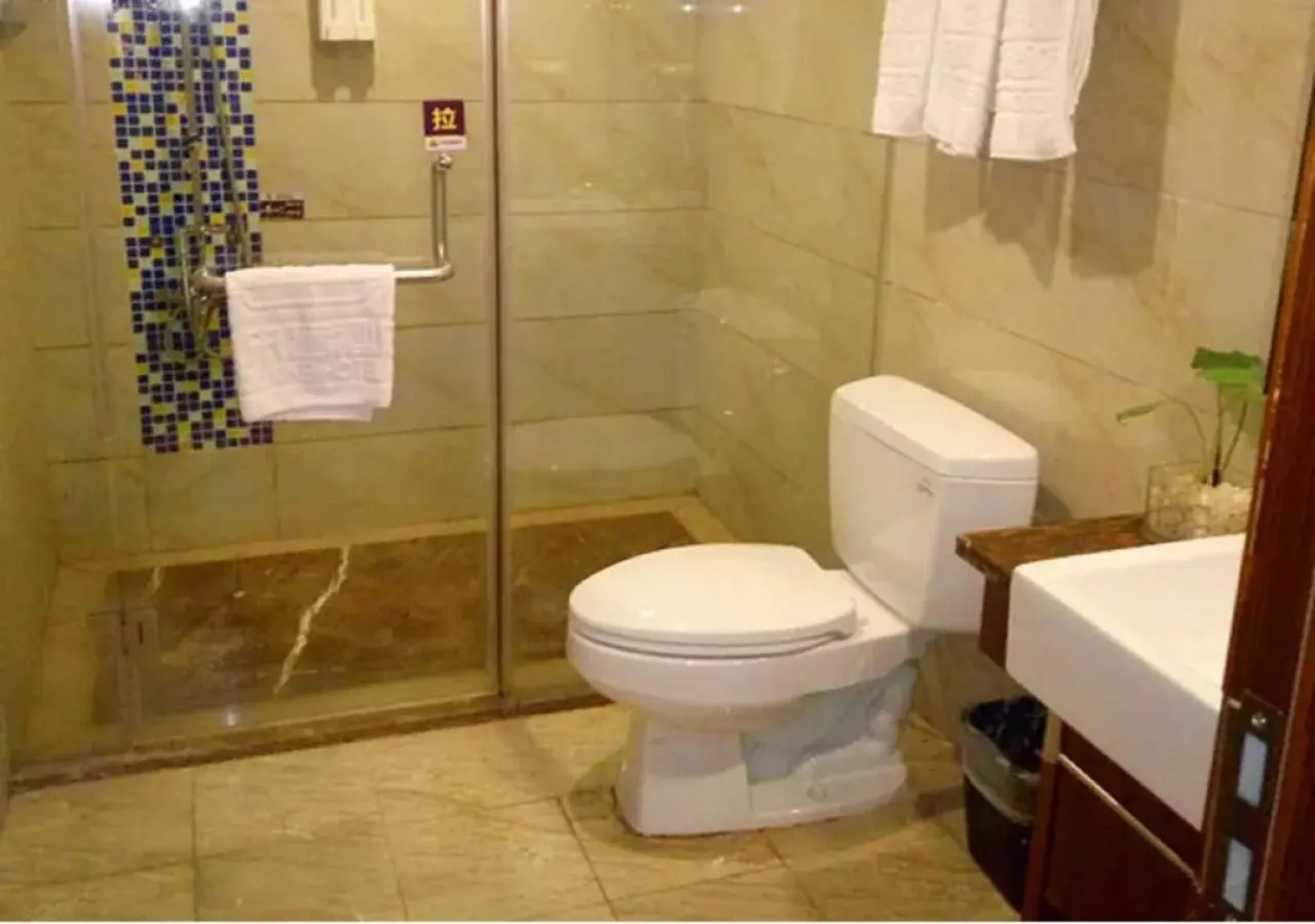 Zilaike Hotel Jiefangbei Branch