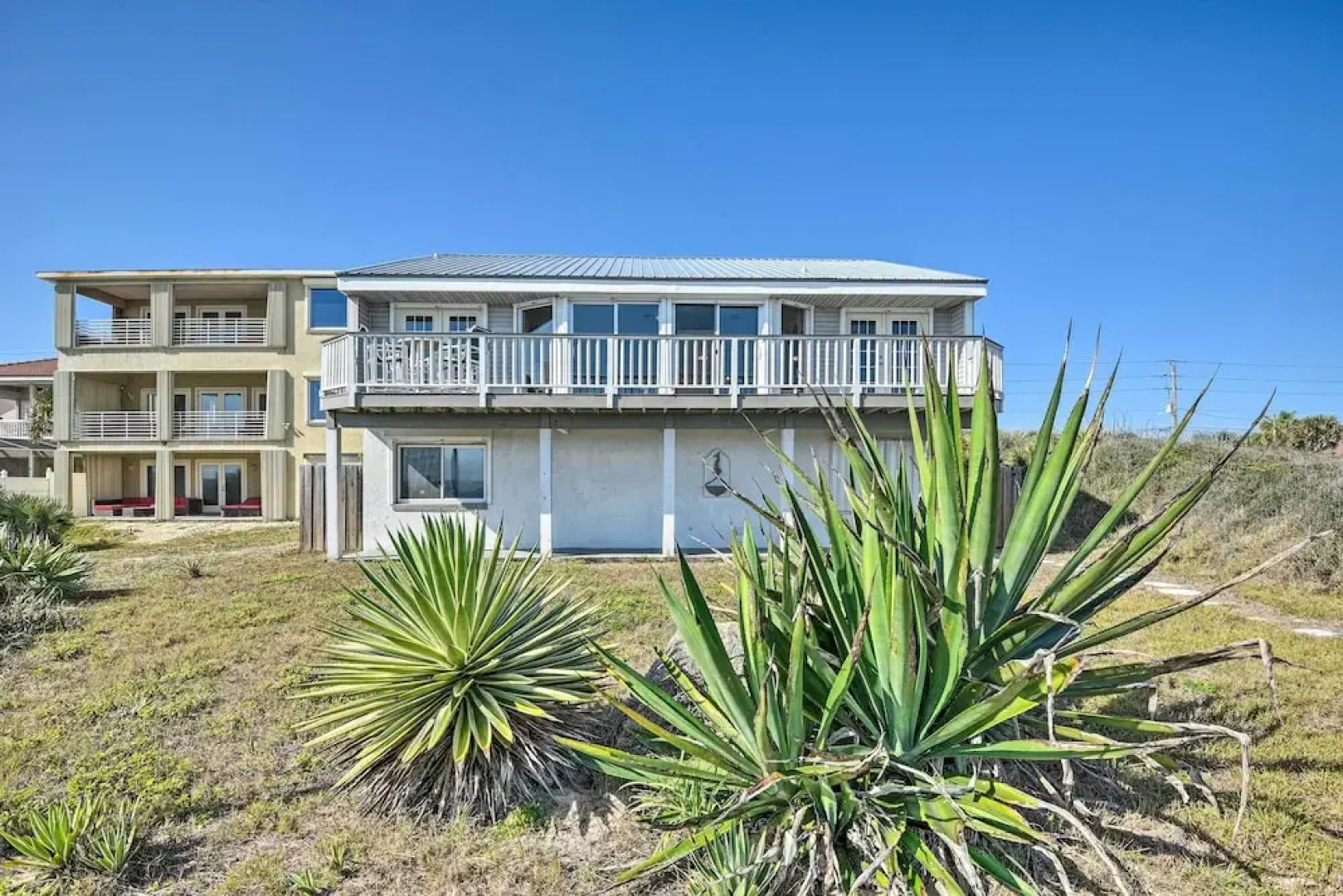 Sunny Florida Home w/ Decks & View, Steps to Beach