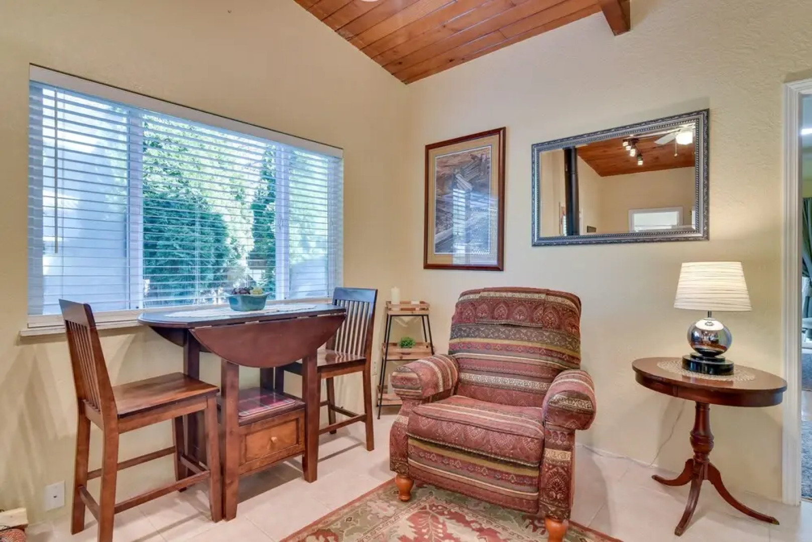 Cozy Aloha Vacation Rental w/ Private Deck & Yard!