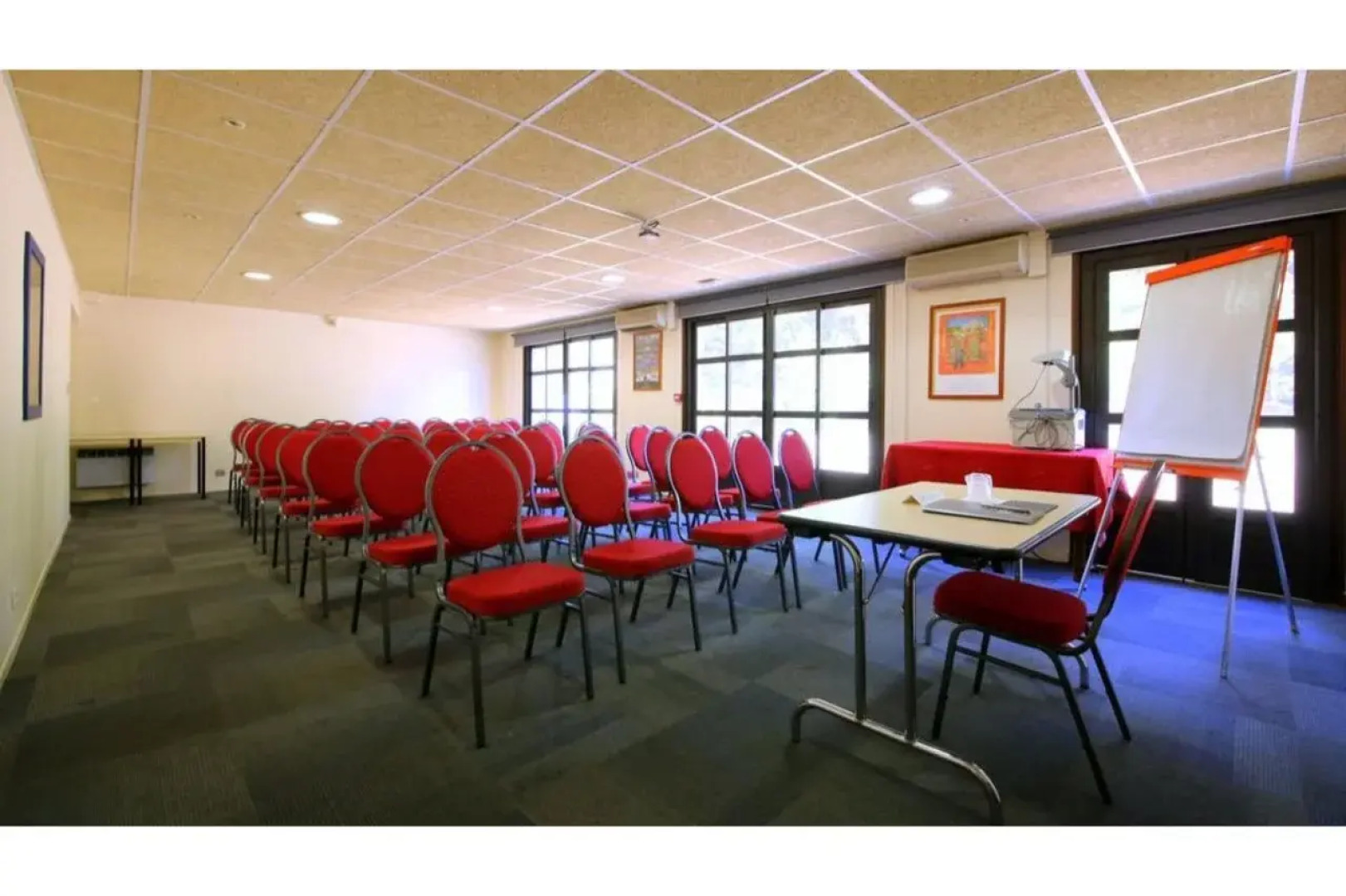 Campanile Aix En Provence Ouest - Jas de Bouffan