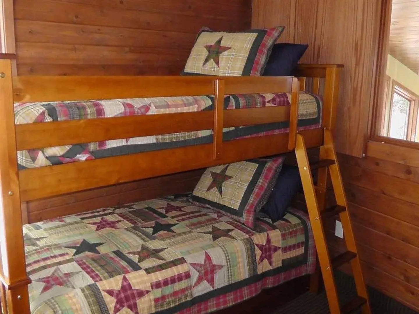 Montecito Sequoia Lodge