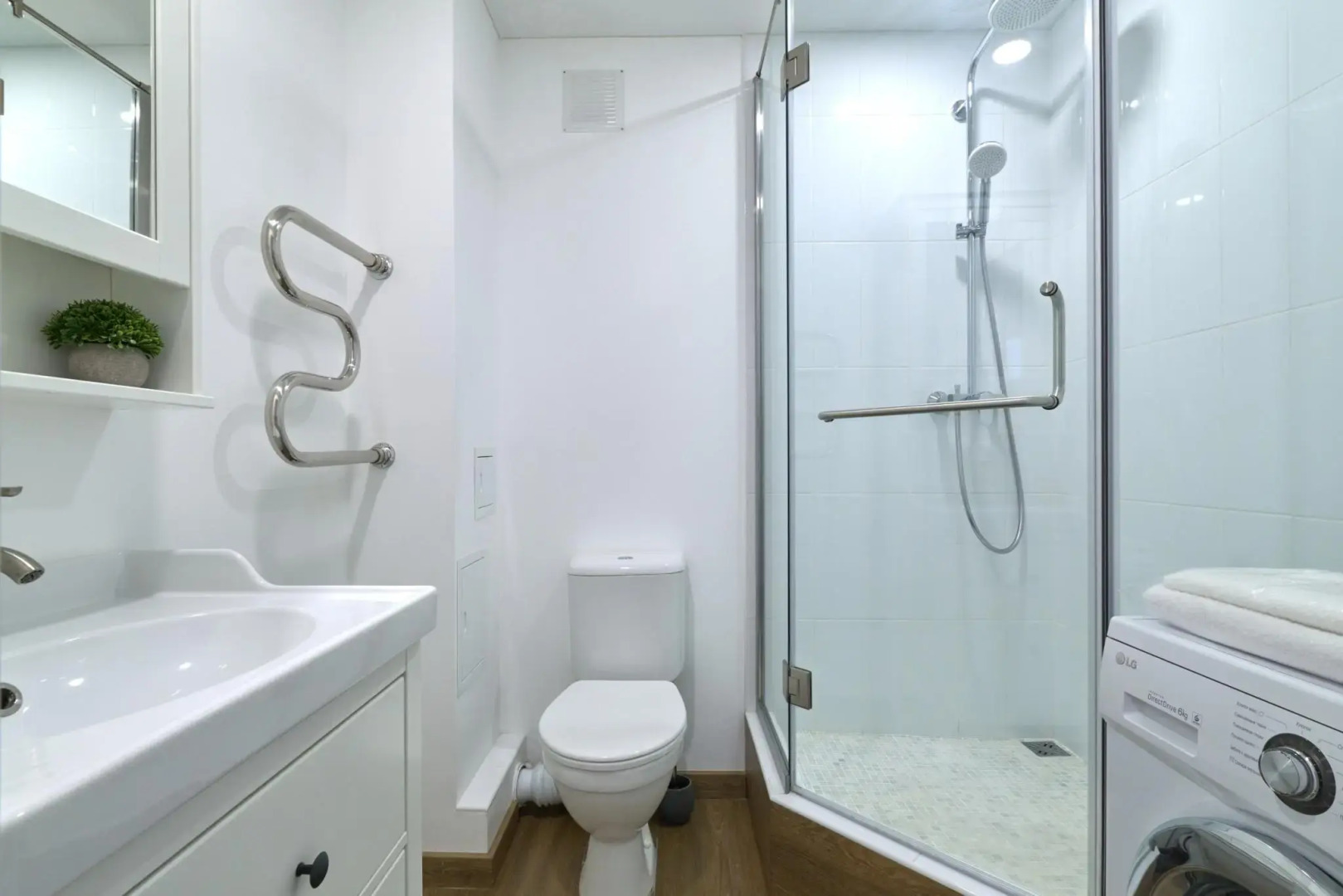 Сутки Томск на улице Савиных