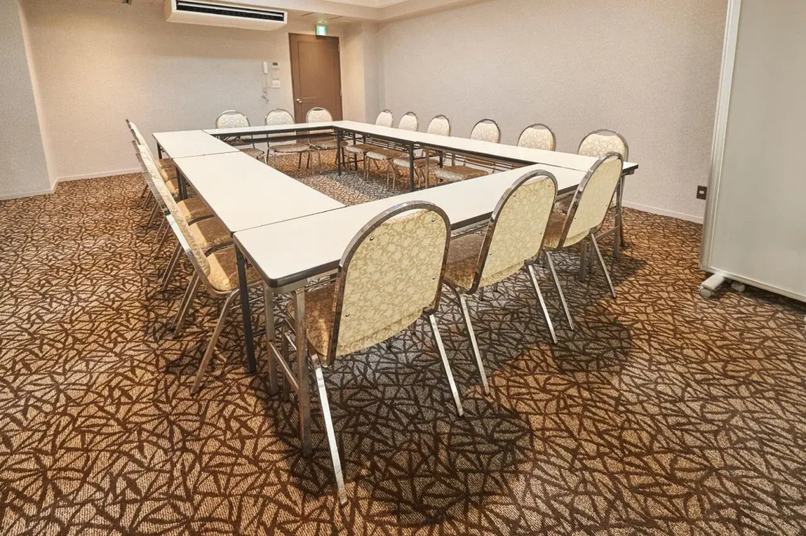 Hotel Consort Shin-Osaka