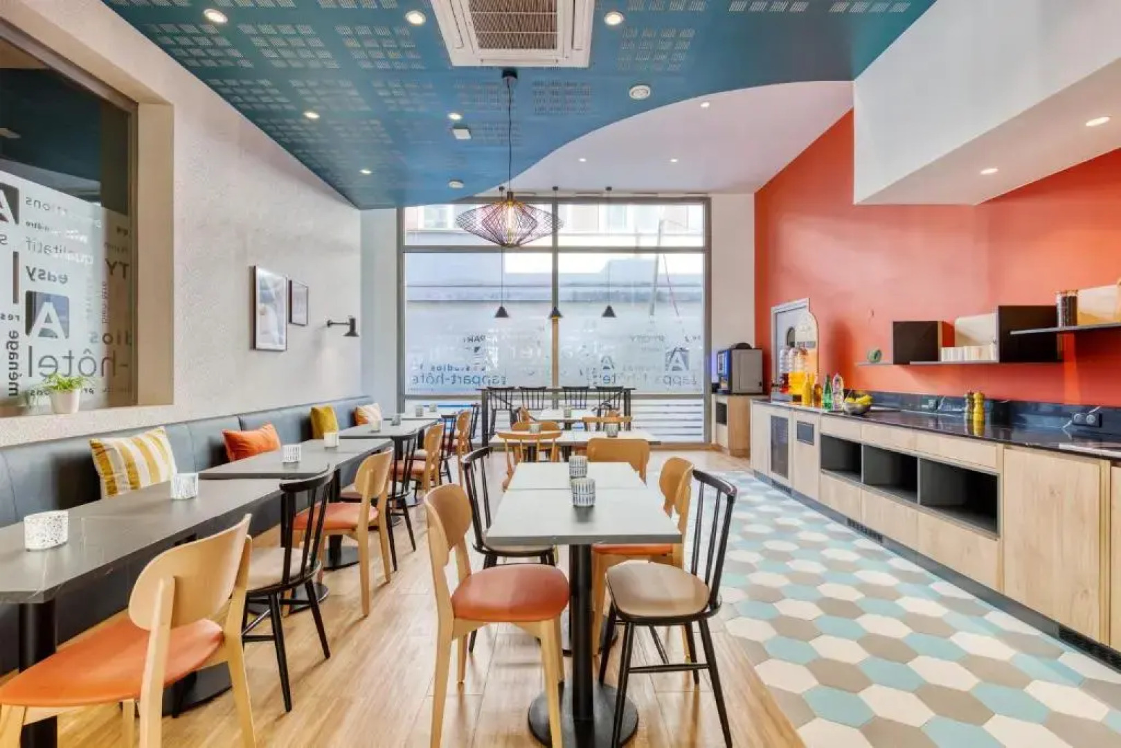 Appart'City Confort Paris Clichy Mairie