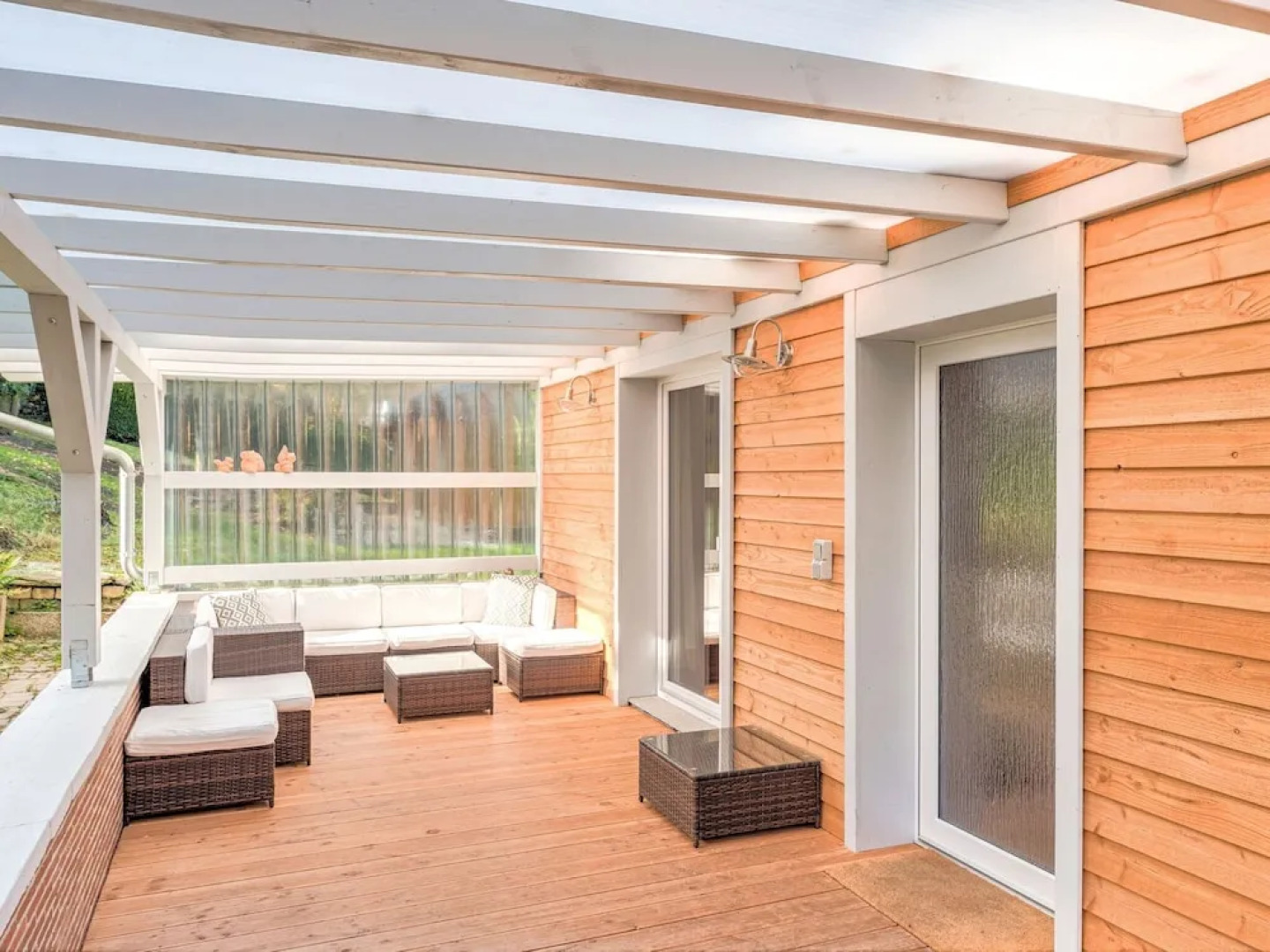 Spacious Apartment near Lake in Guntersberge