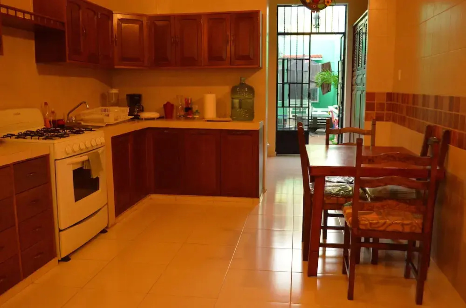 Guest house La Casa del Quetzal