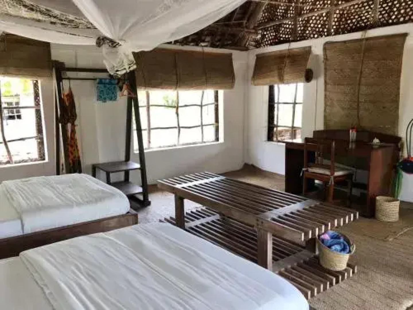 Emayani Beach Lodge