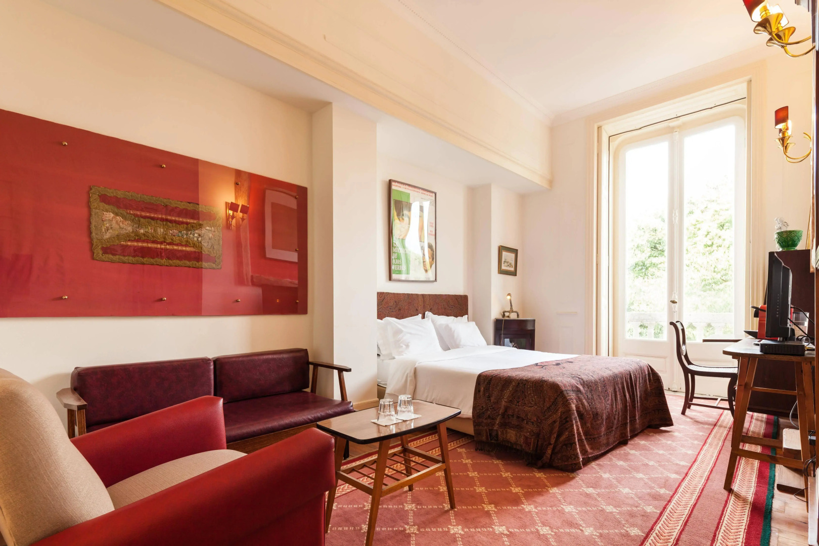 The Independente Suites & Terrace