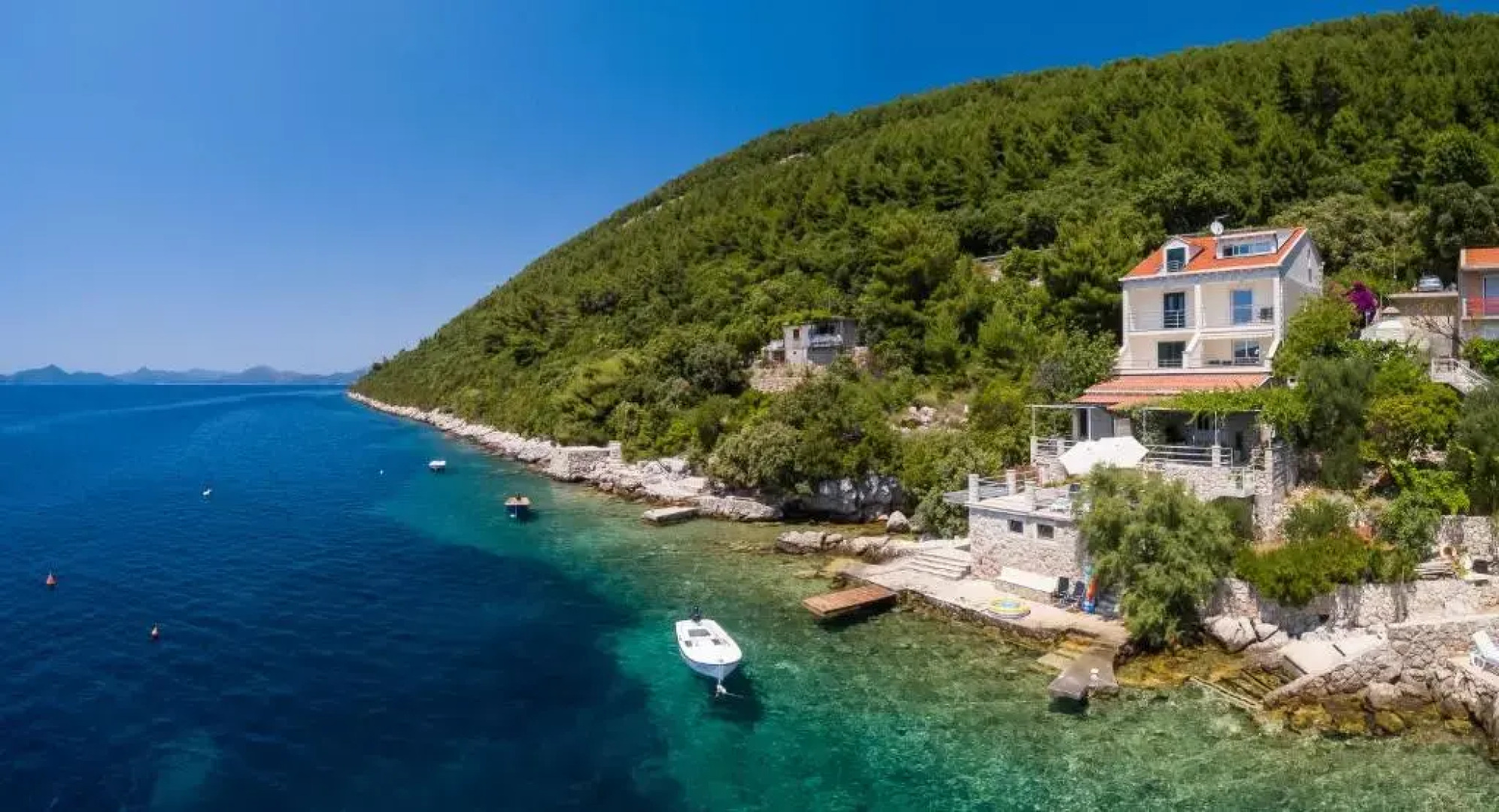 Apartments Ratac Lobrović