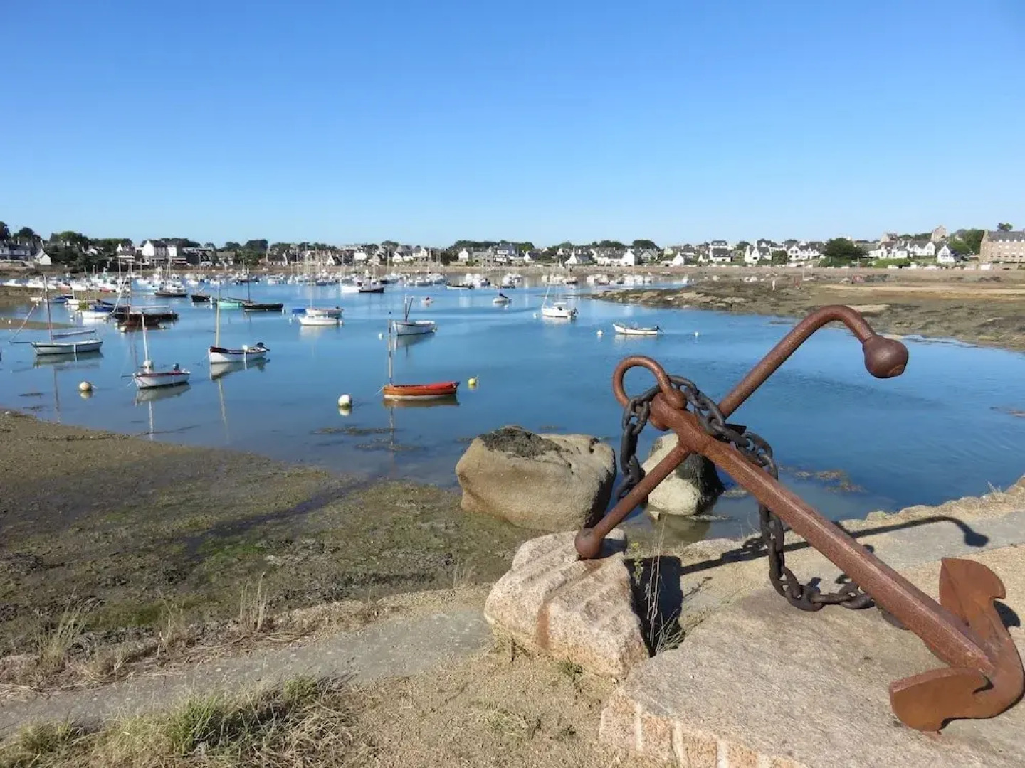 House With 2 Bedrooms in Ploëzal, With Furnished Garden - 17 km From t