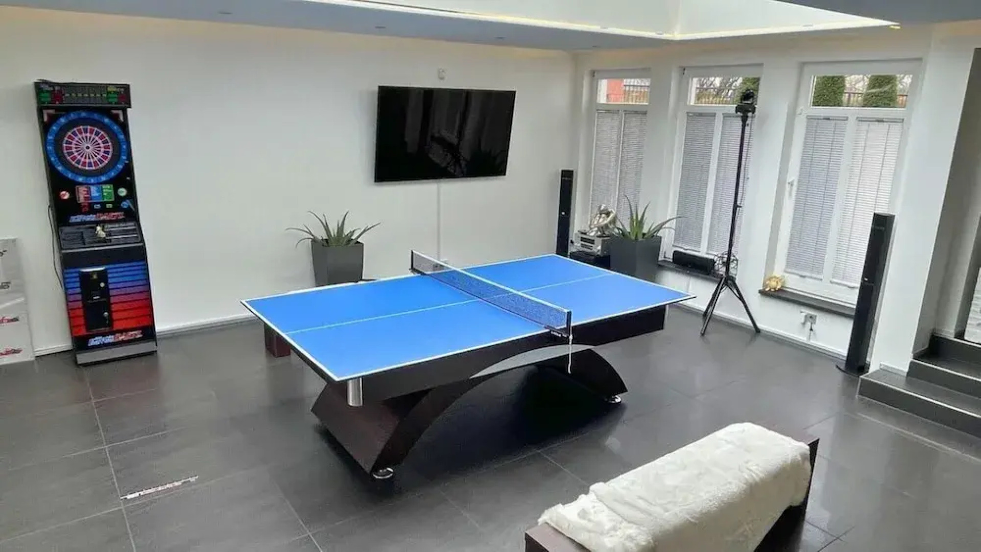 Apartment With Bar, Recreation Room in Kastellaun