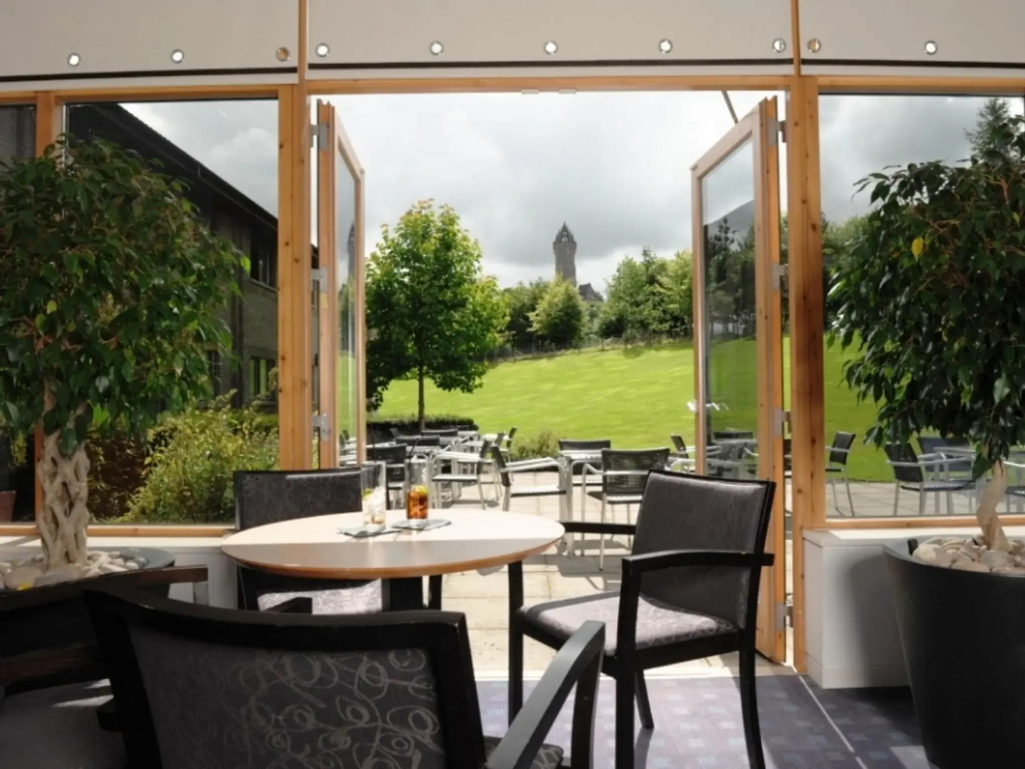 Stirling Court Hotel