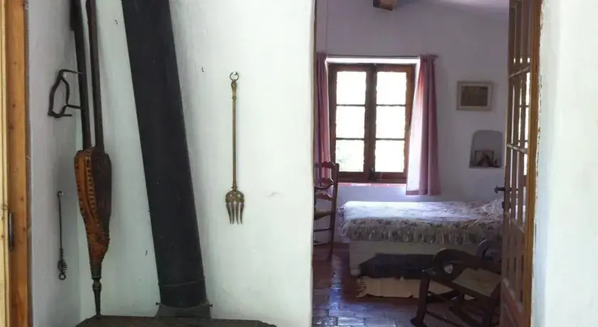 Charming Little House with Pool