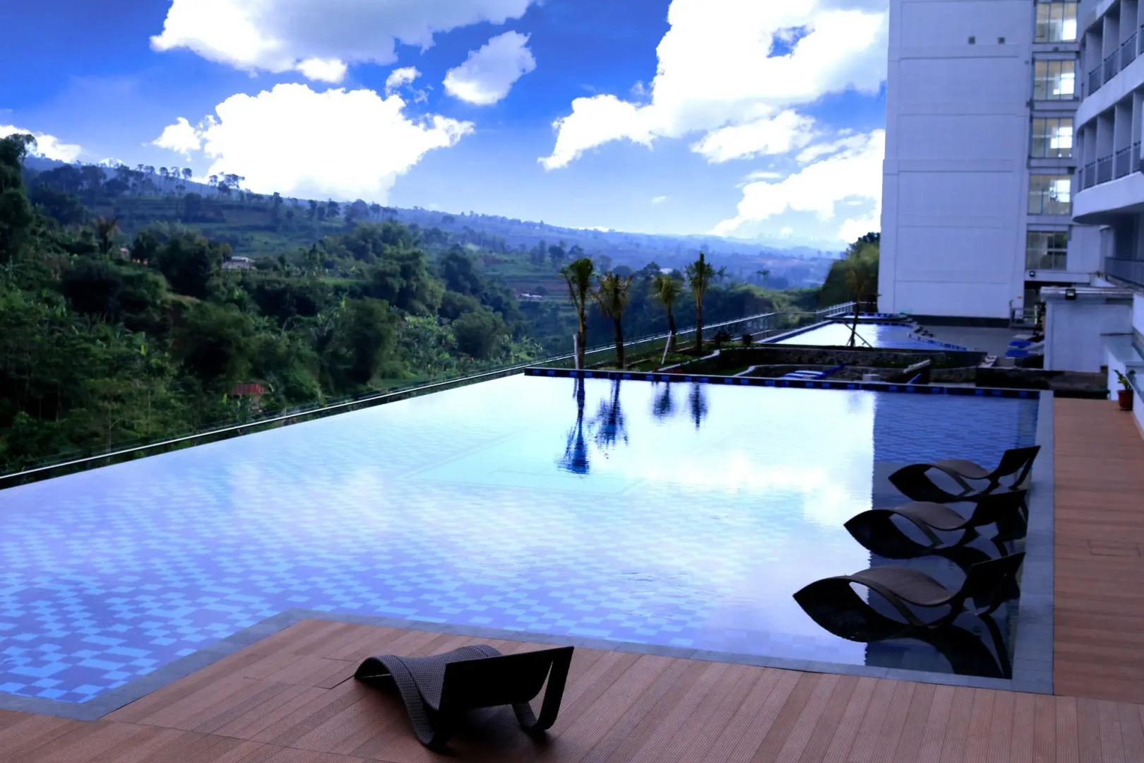 Le Eminence Puncak Hotel Convention & Resort