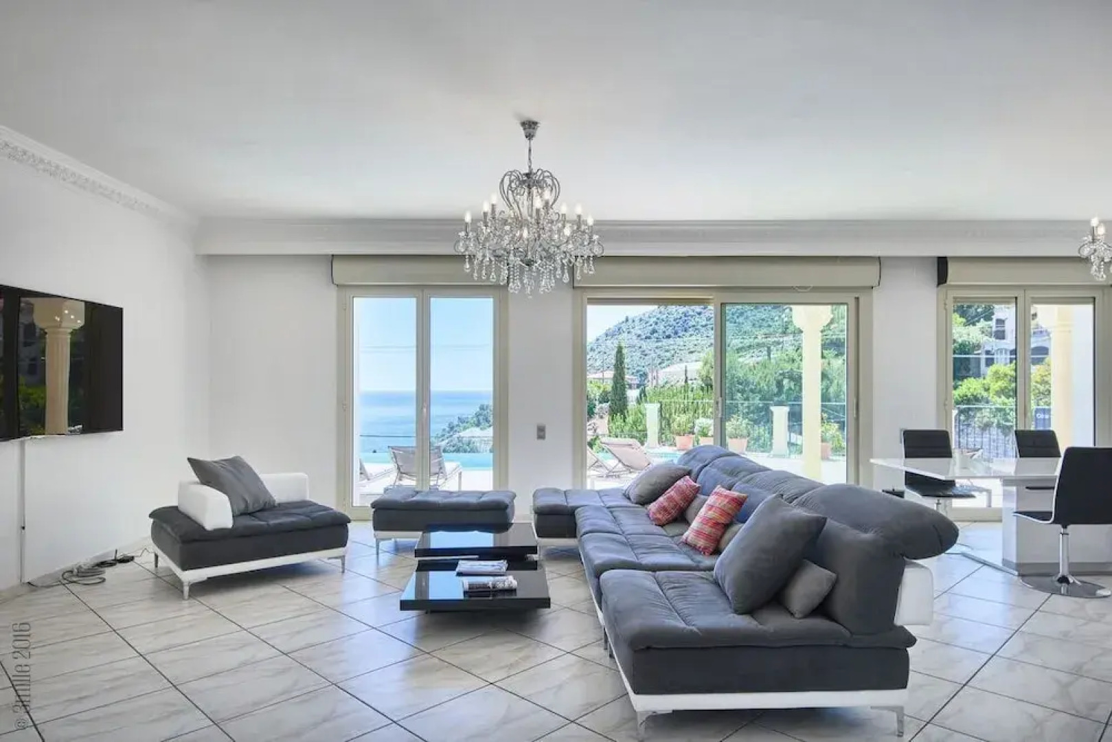 2131 Avenue de Lattre de Tassigny