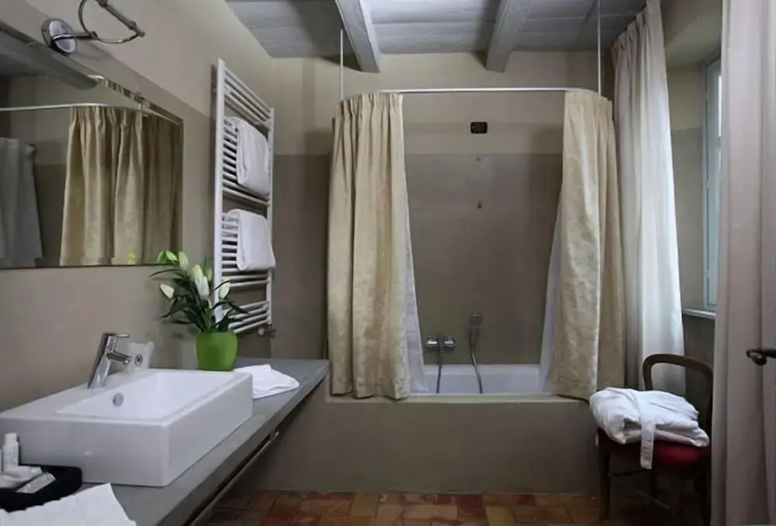 Antico Borgo Monchiero – Art Living Hotel