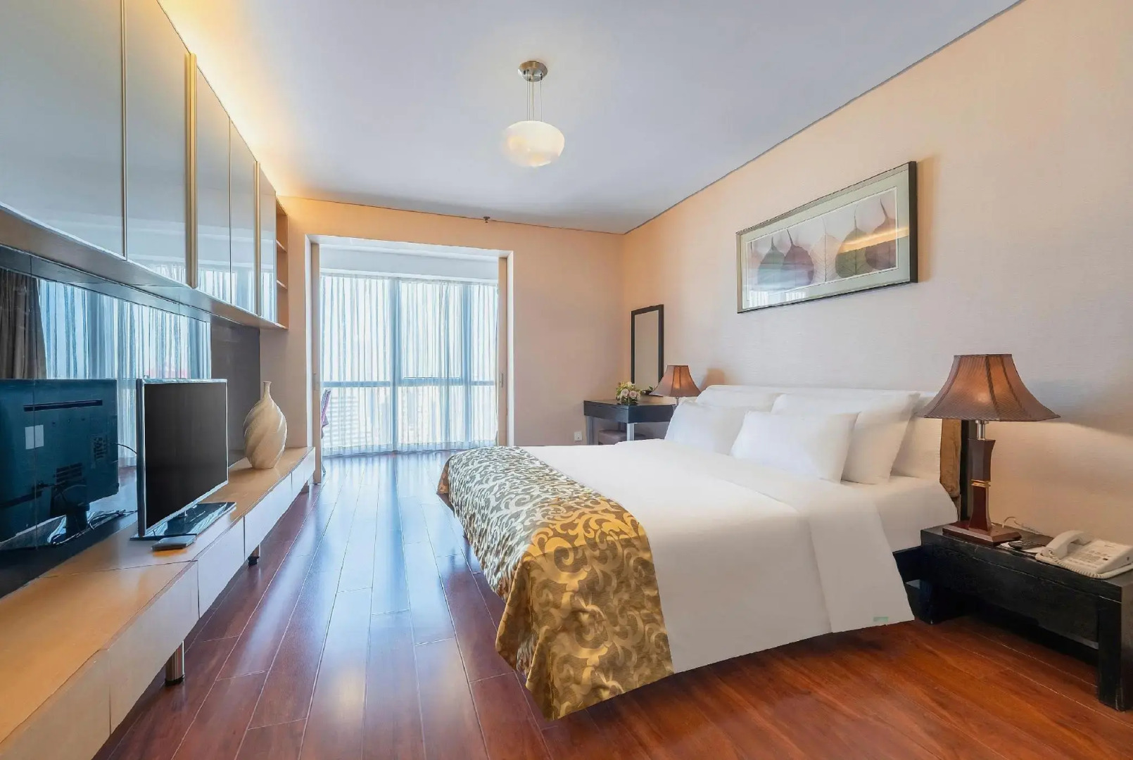 Qingdao Housing International Hotel