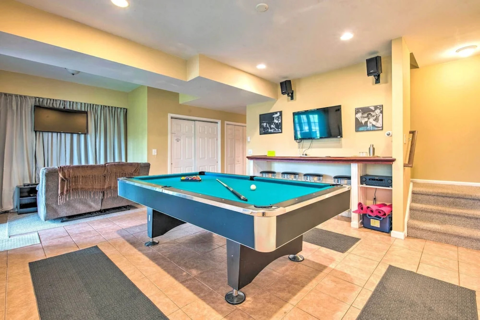 Community Perks & Deck: Lake Harmony Townhome!