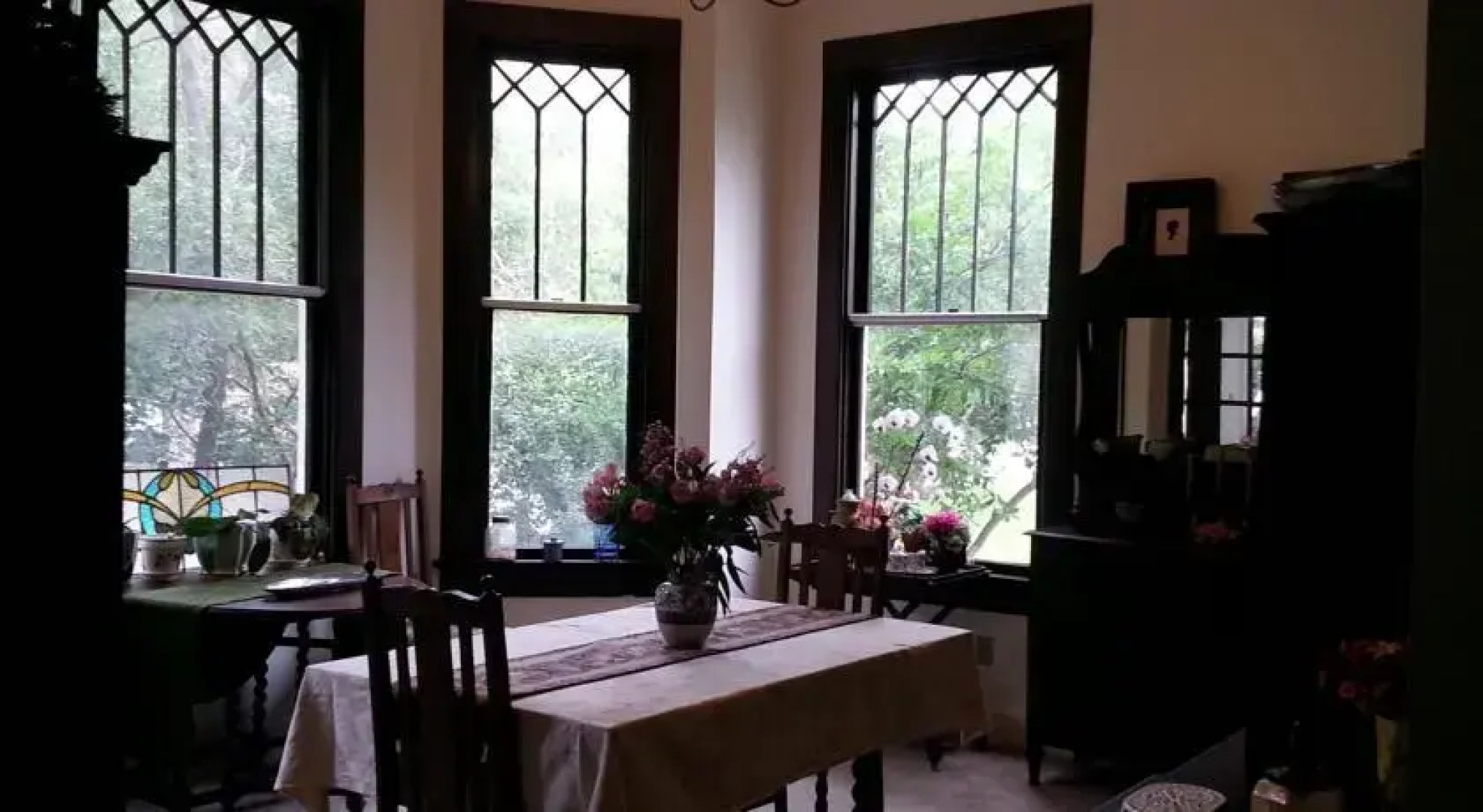 Historic Holle House