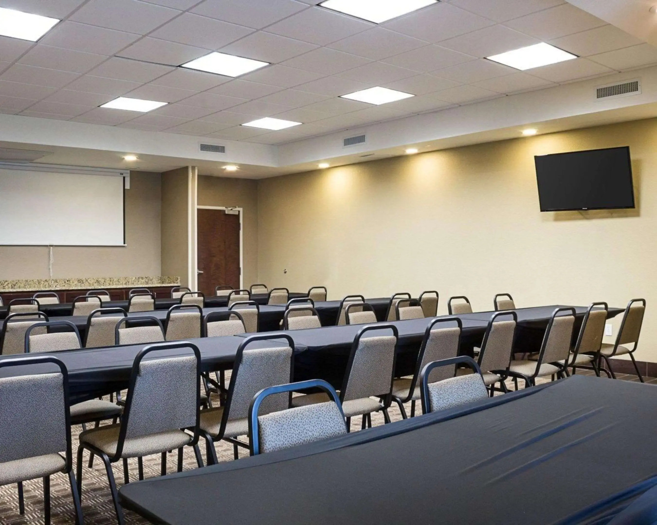 Comfort Suites Minot South