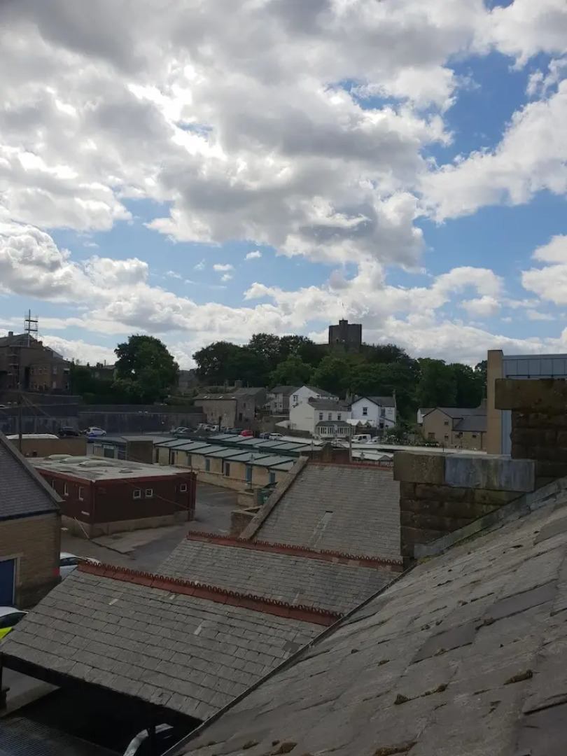 The Station Bar Grill and Rooms