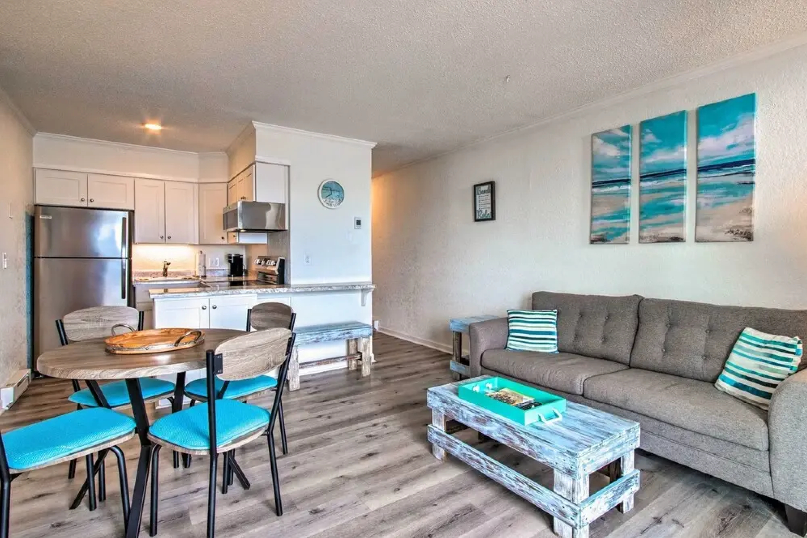 North Topsail Beach Condo w/ Balcony!