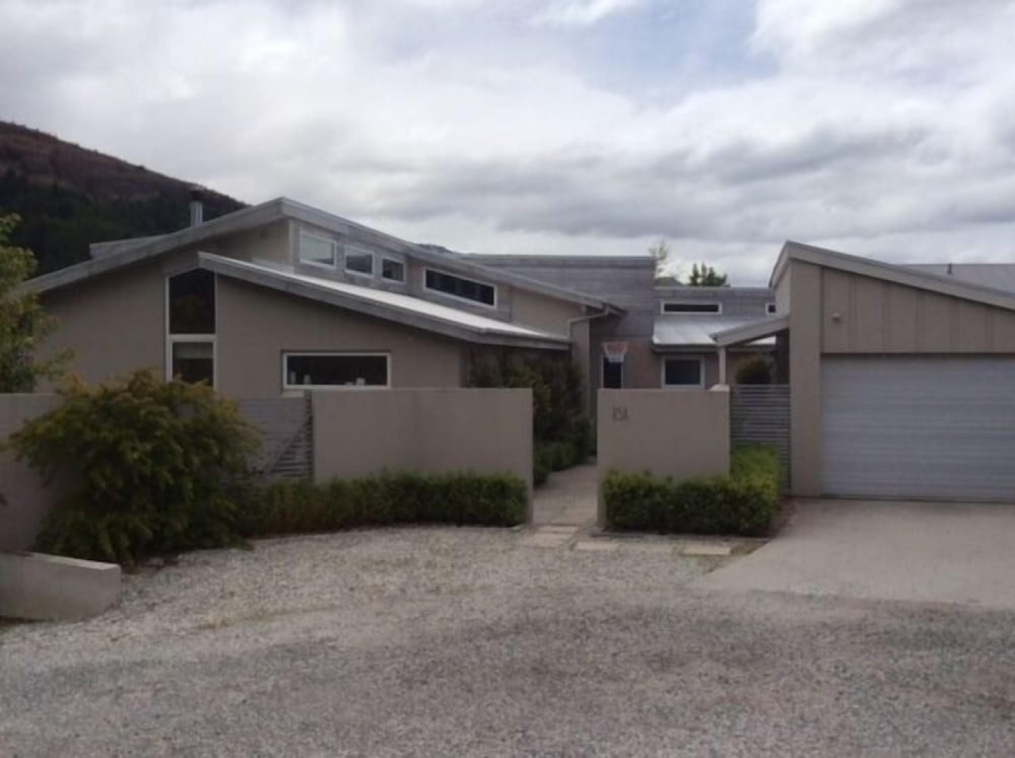 Arthurs Point Mountain Hideout