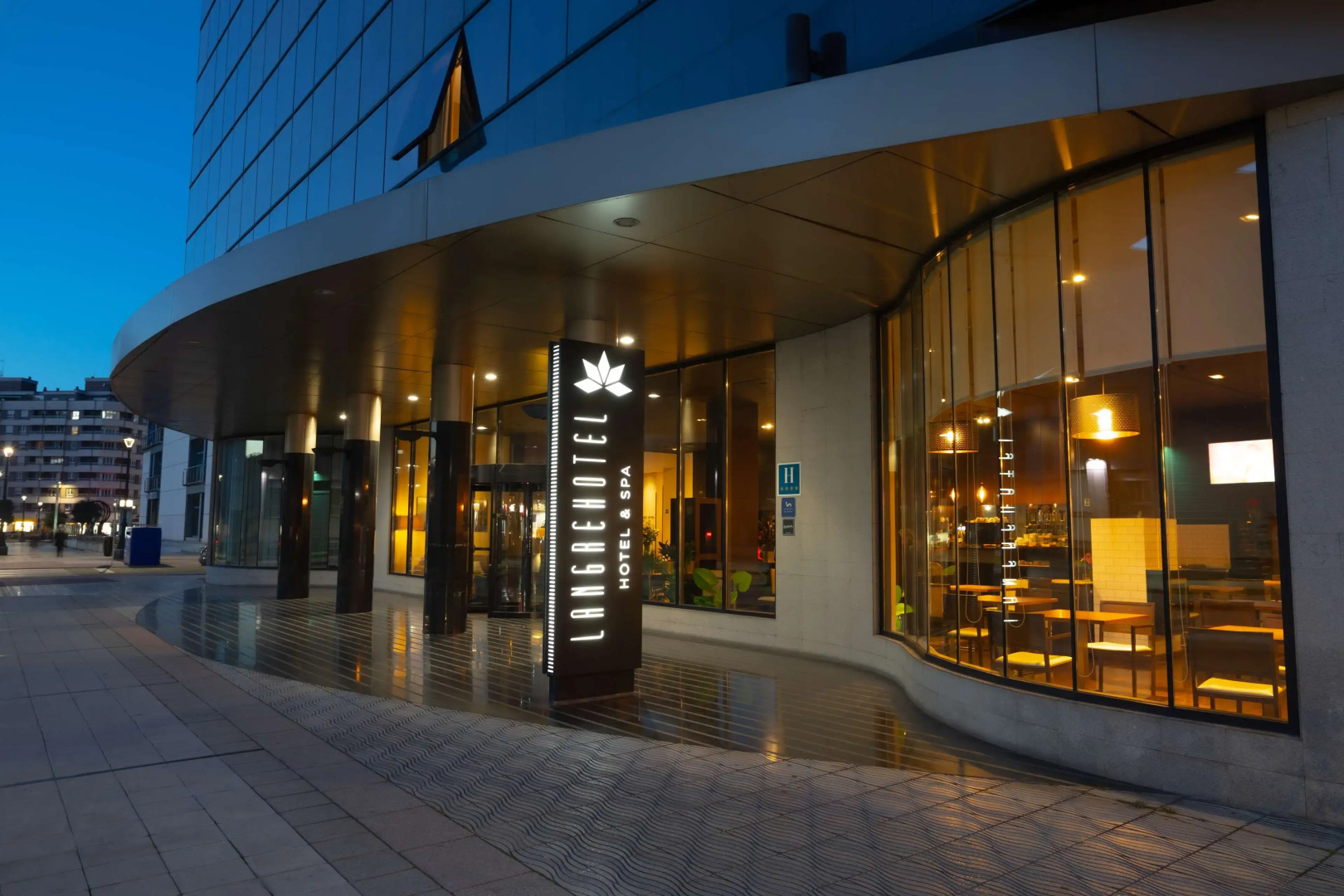 AZZ Asturias Langrehotel & Spa