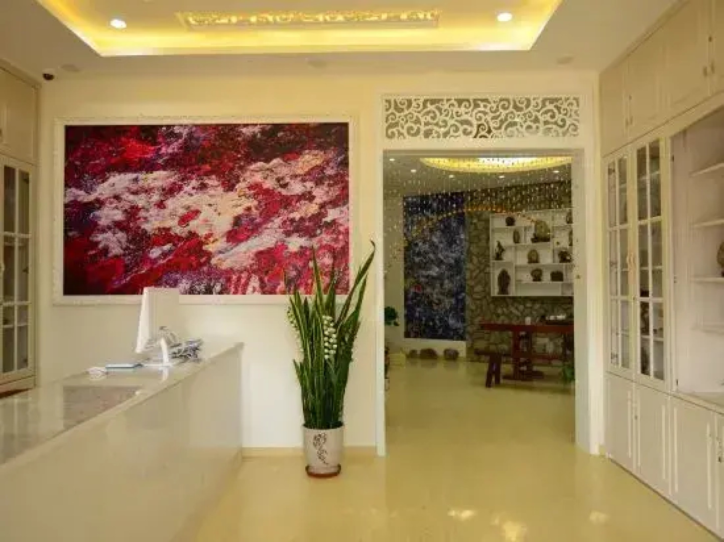 Love in Long Island Theme Inn