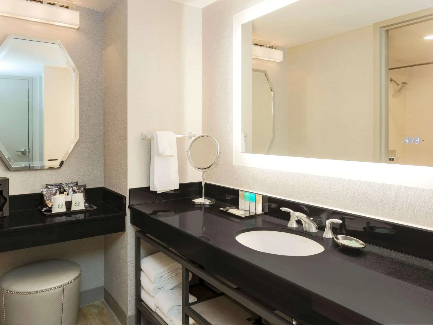 Hilton Richardson Dallas