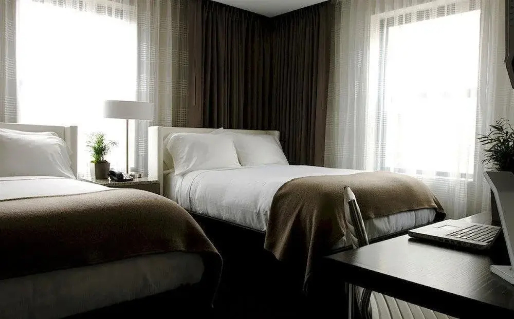 Capital Inn  Suites Hotel