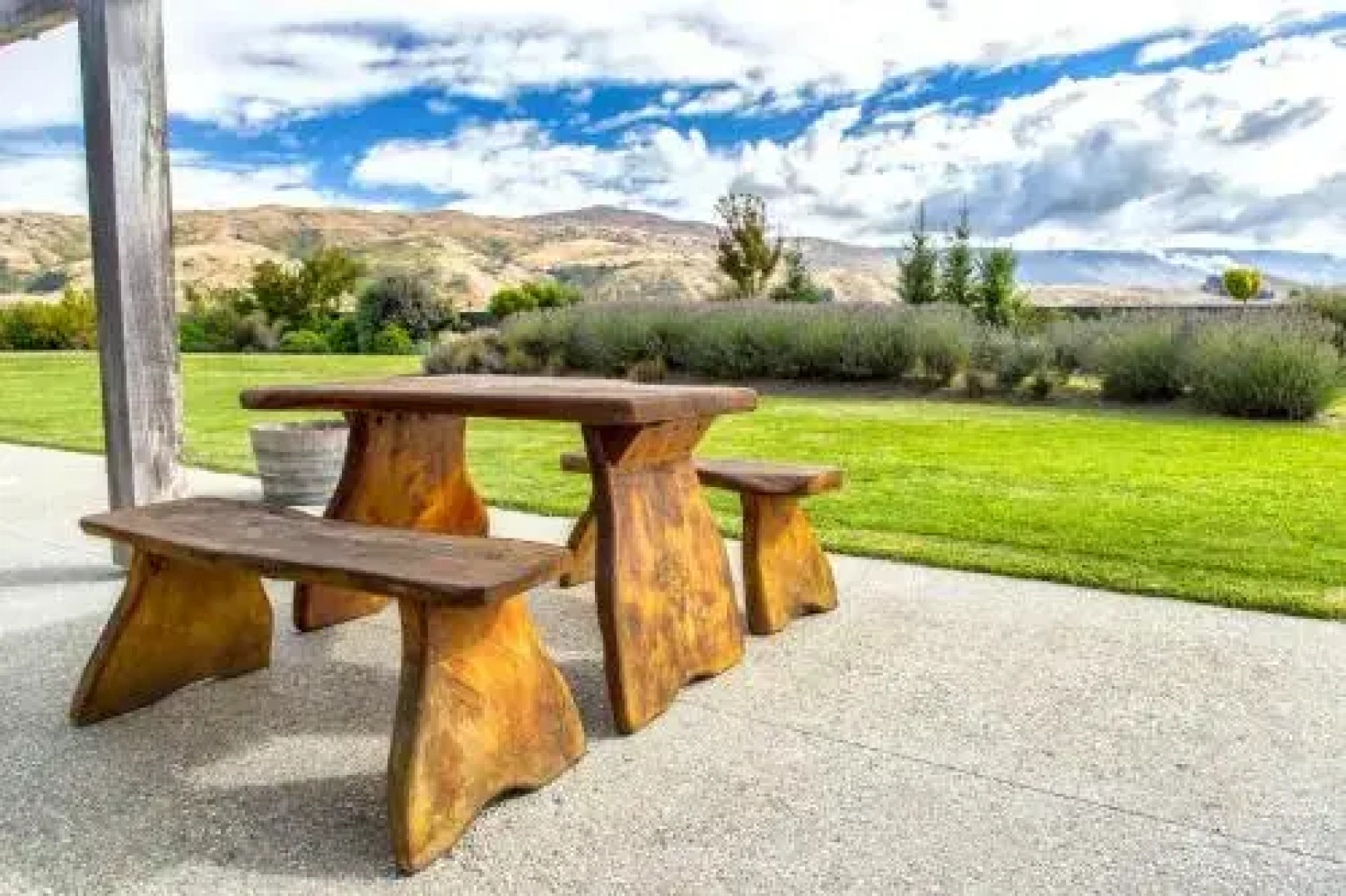 Rustic Lodge Bed & Breakfast