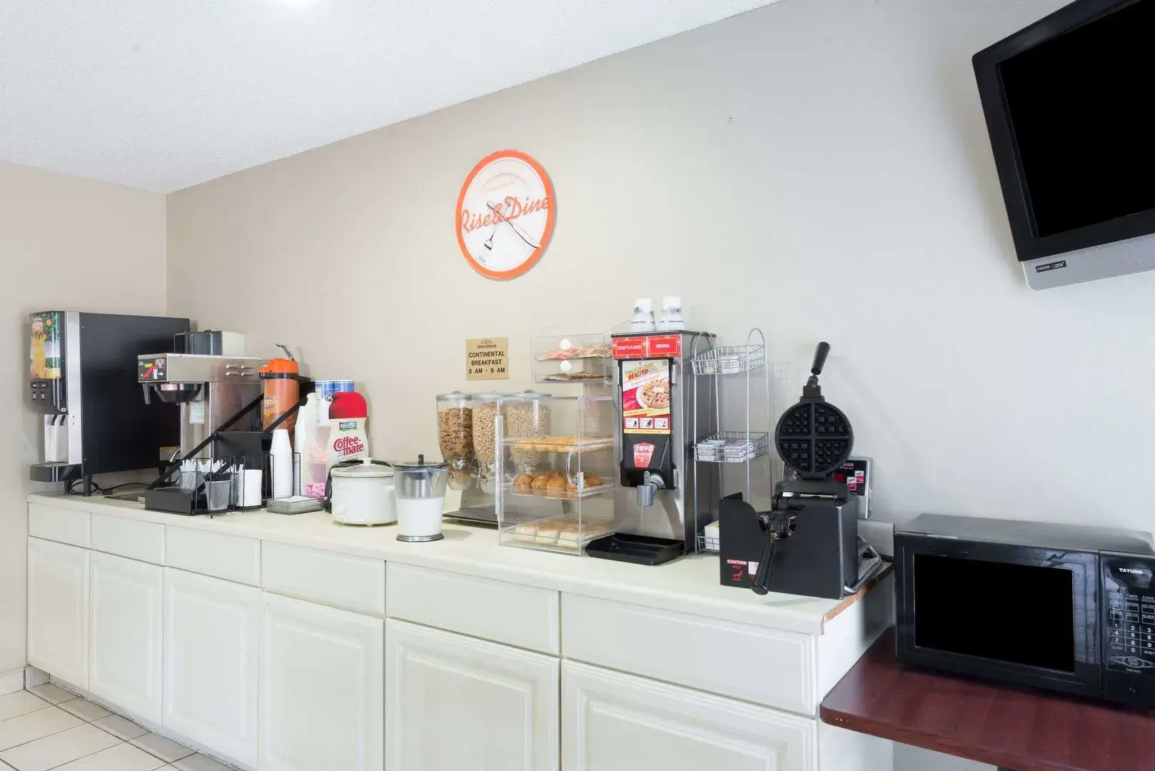 Baymont by Wyndham Iowa Lake Charles