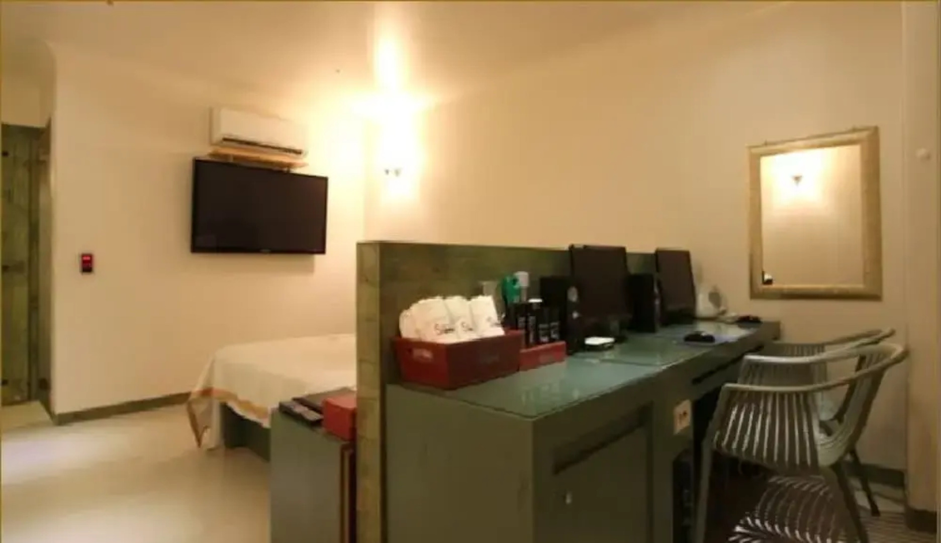 Secret Hotel Hwaseong