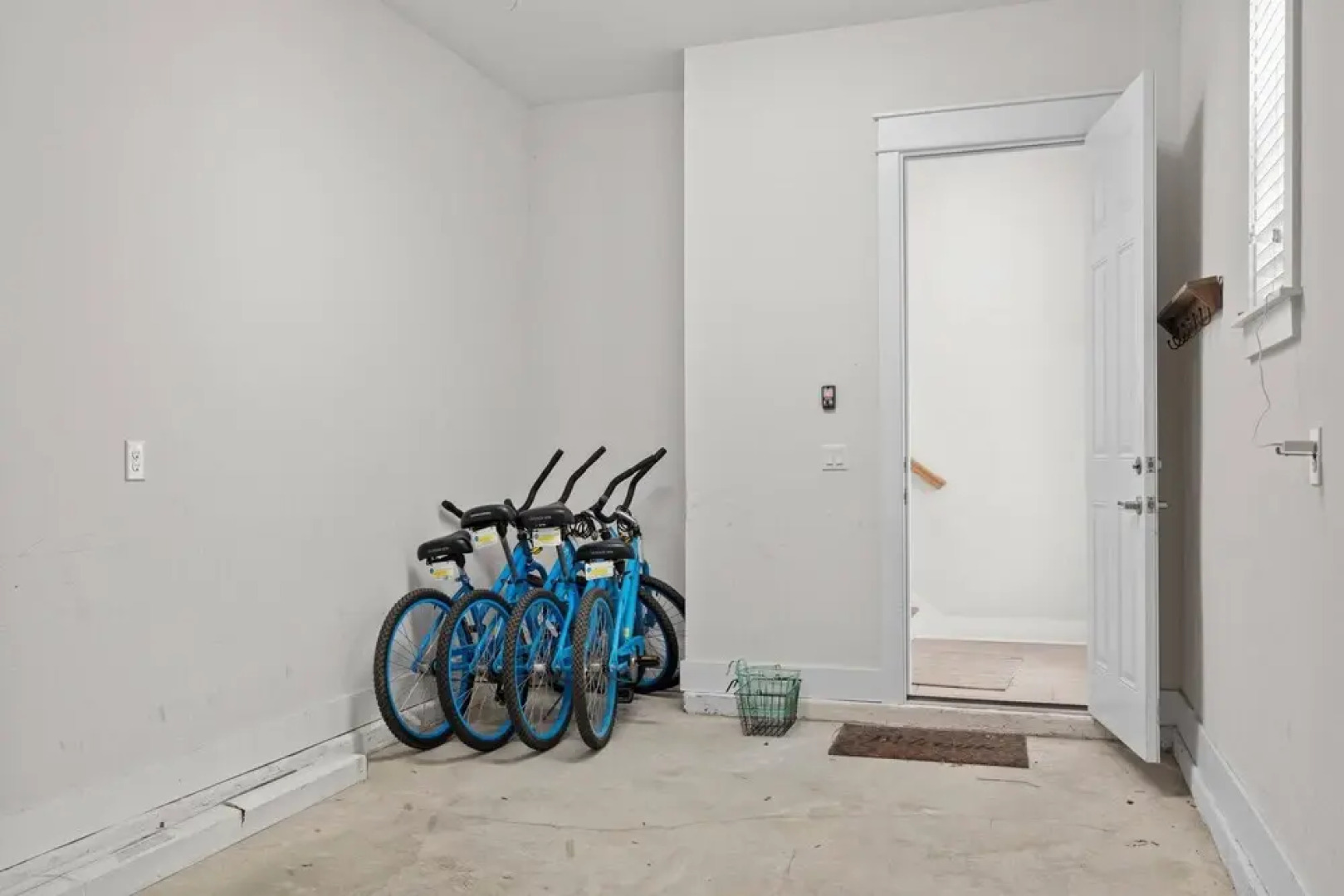 Prominence North #89c - Sun Times