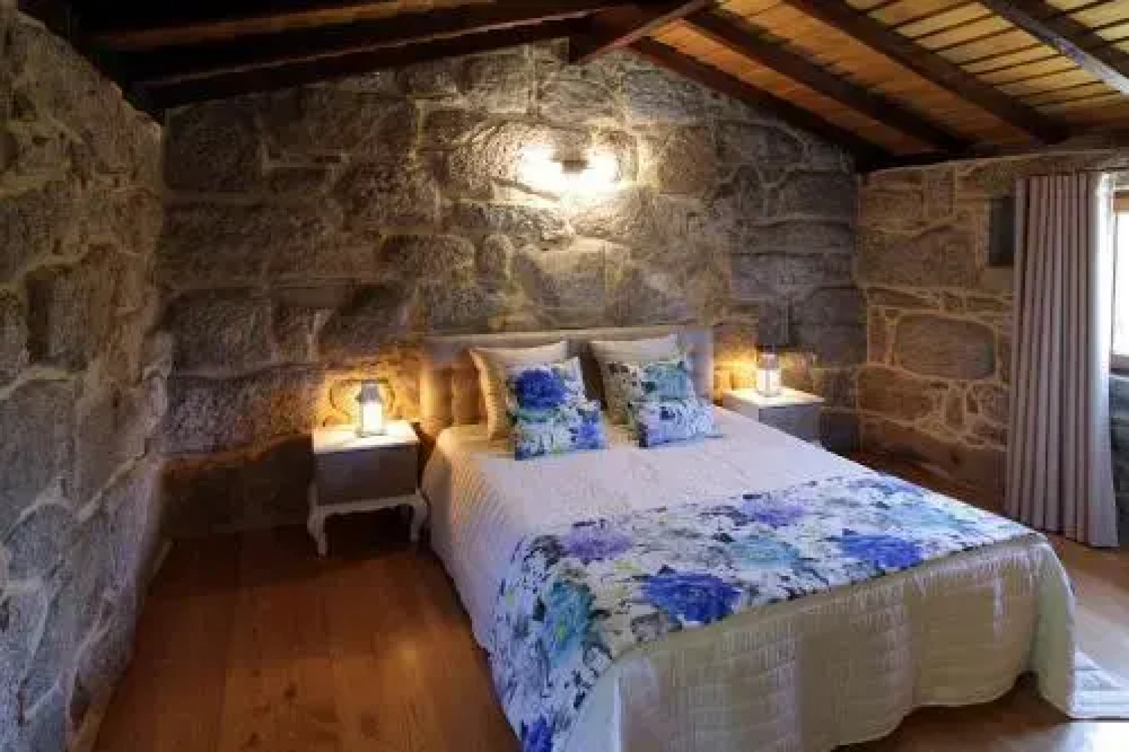 Encosta Dos Túneis - Turismo E Lazer