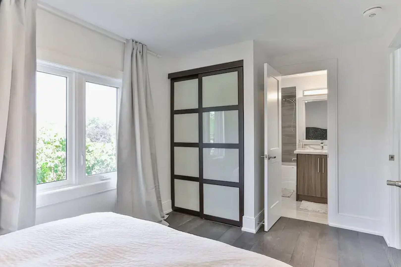 QuickStay - Classy 5brm House in Vaughan