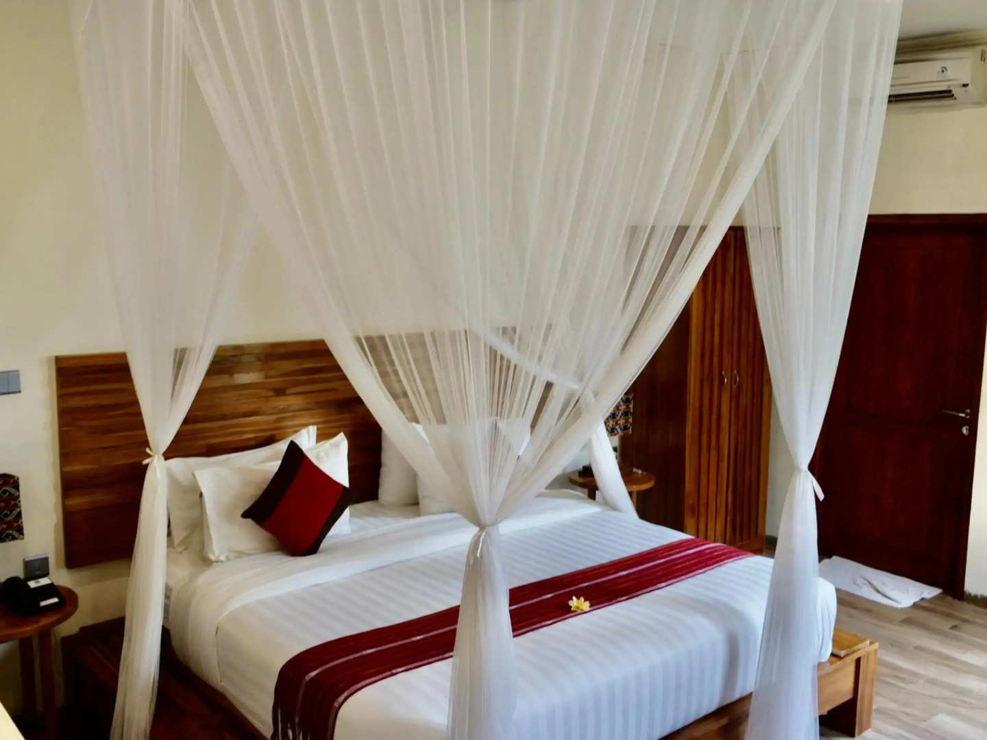 Puri Sari Beach Hotel