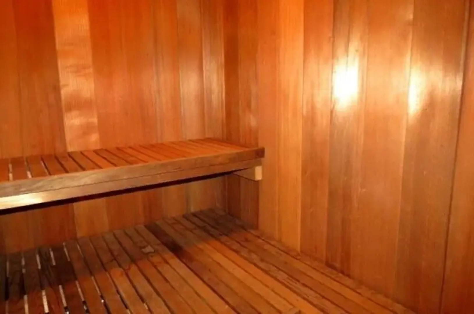 Mountain Watch 4 Bedroom Chalet by RedAwning