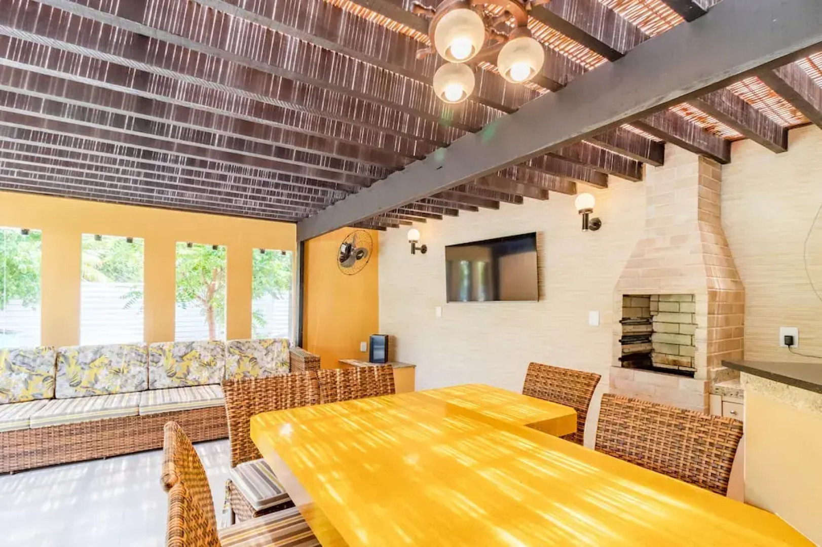 GB35 Ótima Casa 5 Quartos a 50m da Praia