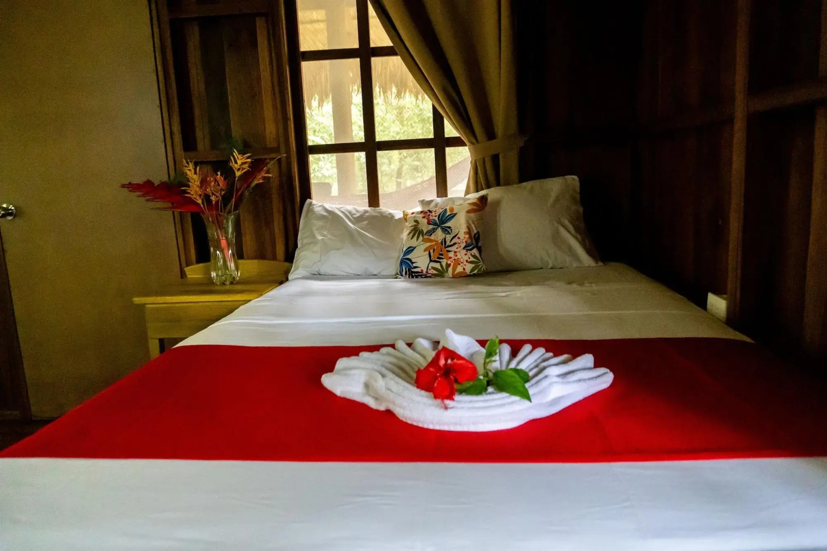 Hidden Paradise Lodge