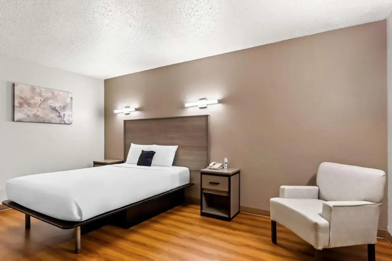 Best Western Camelot Inn