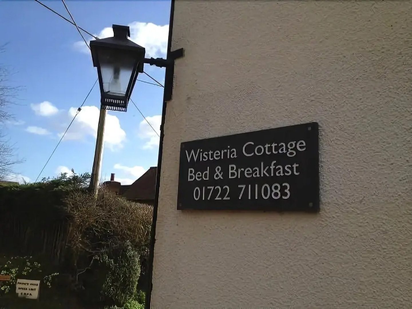 Wisteria Cottage B&B