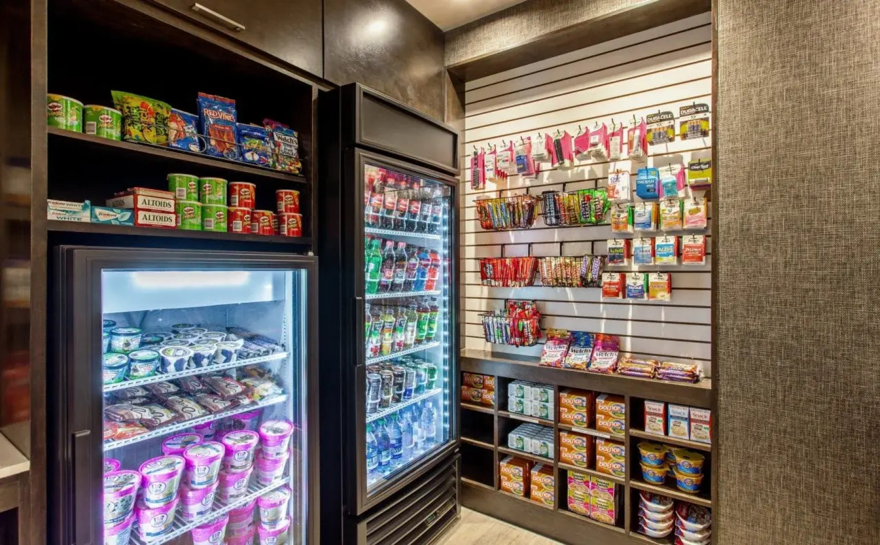 Holiday Inn Long Beach Airport Hotel and Conference Center by IHG