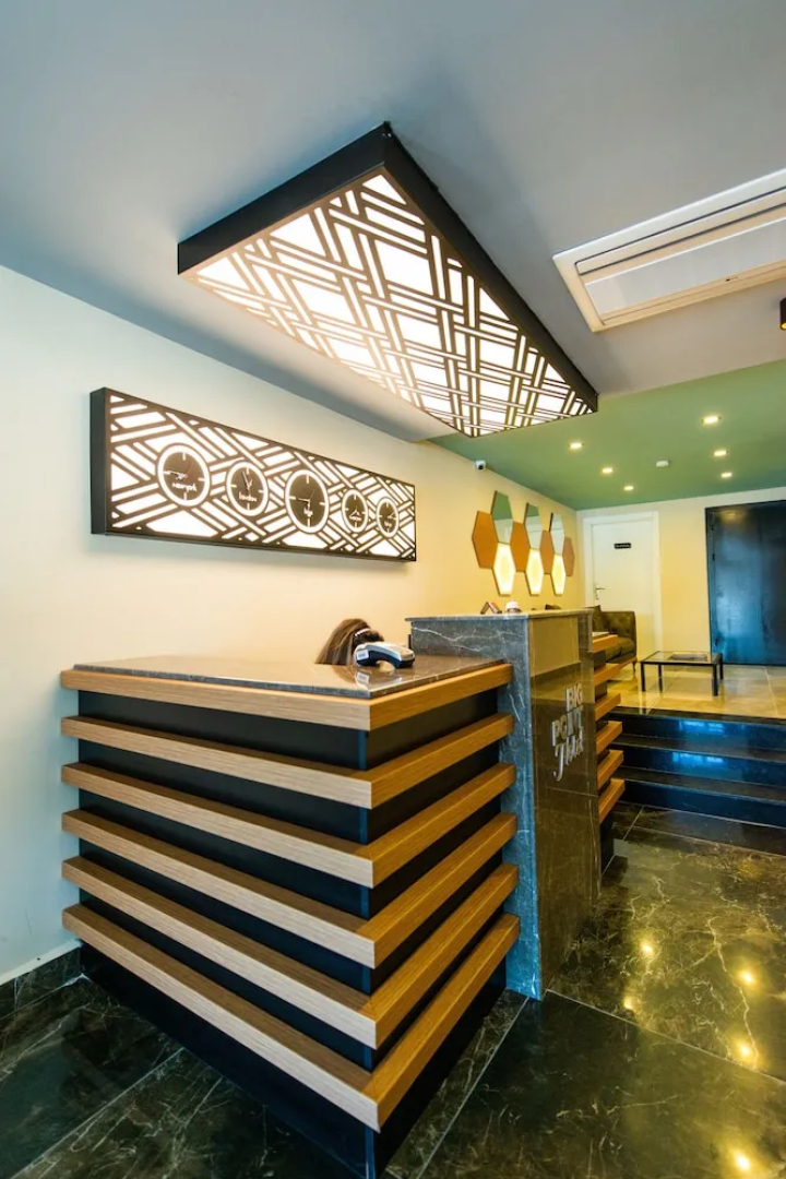 Big Point Hotel